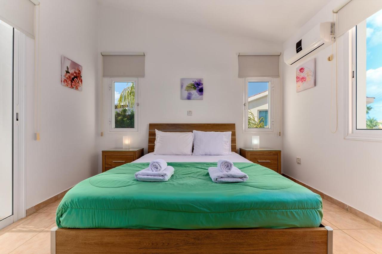 Villa Shiva By Ezoria Villas คอรัลเบย์ ภายนอก รูปภาพ