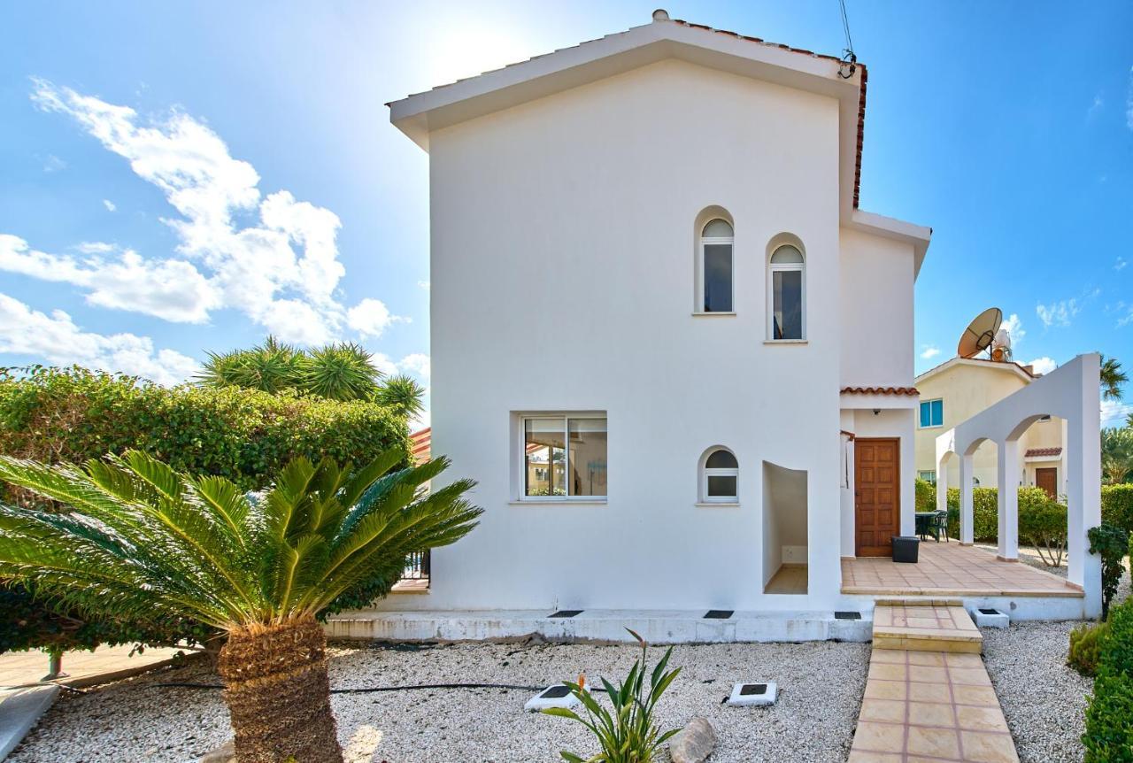 Villa Shiva By Ezoria Villas คอรัลเบย์ ภายนอก รูปภาพ
